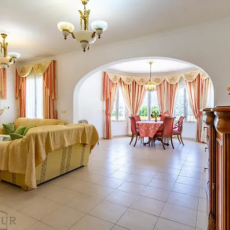 Empedrola Inftour Apartment *